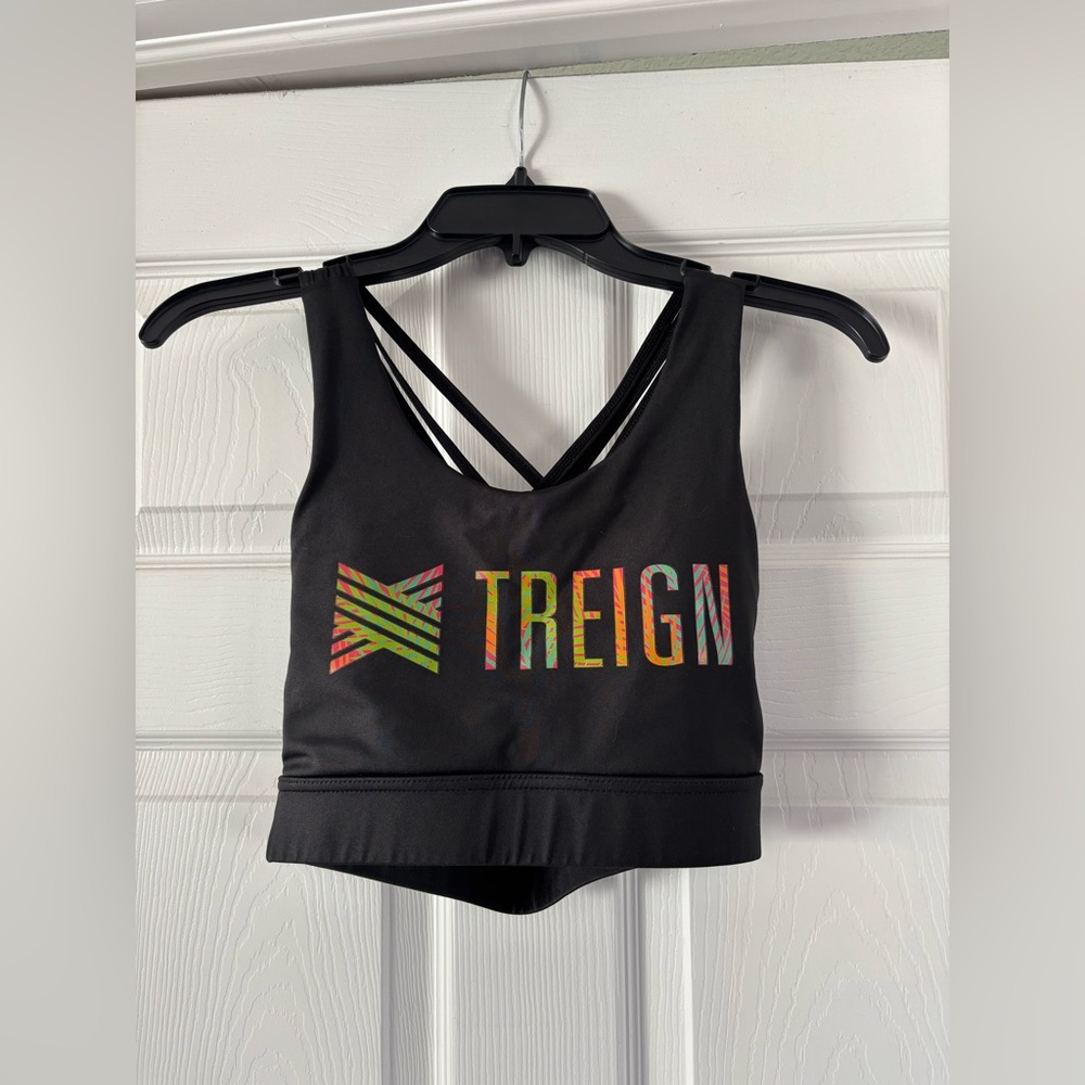 Treign Black Sports Bra